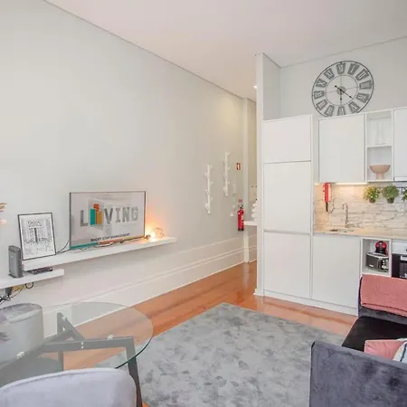 Apartment Liiiving In - Chic & Sweet *
