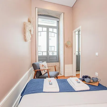Liiiving In - Chic & Sweet Apartment Porto