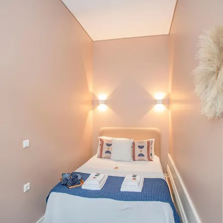 Liiiving In - Chic & Sweet Apartment Porto