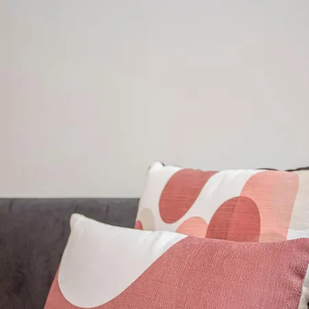 Liiiving In - Chic & Sweet Apartment *